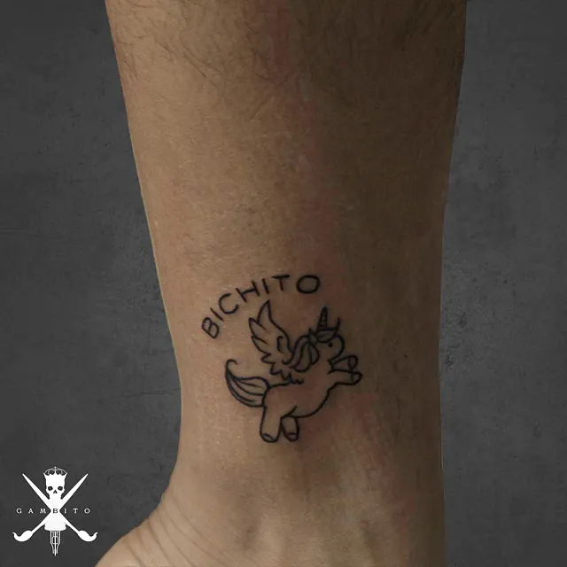 Gambito.Art. Tattoo fine line 7